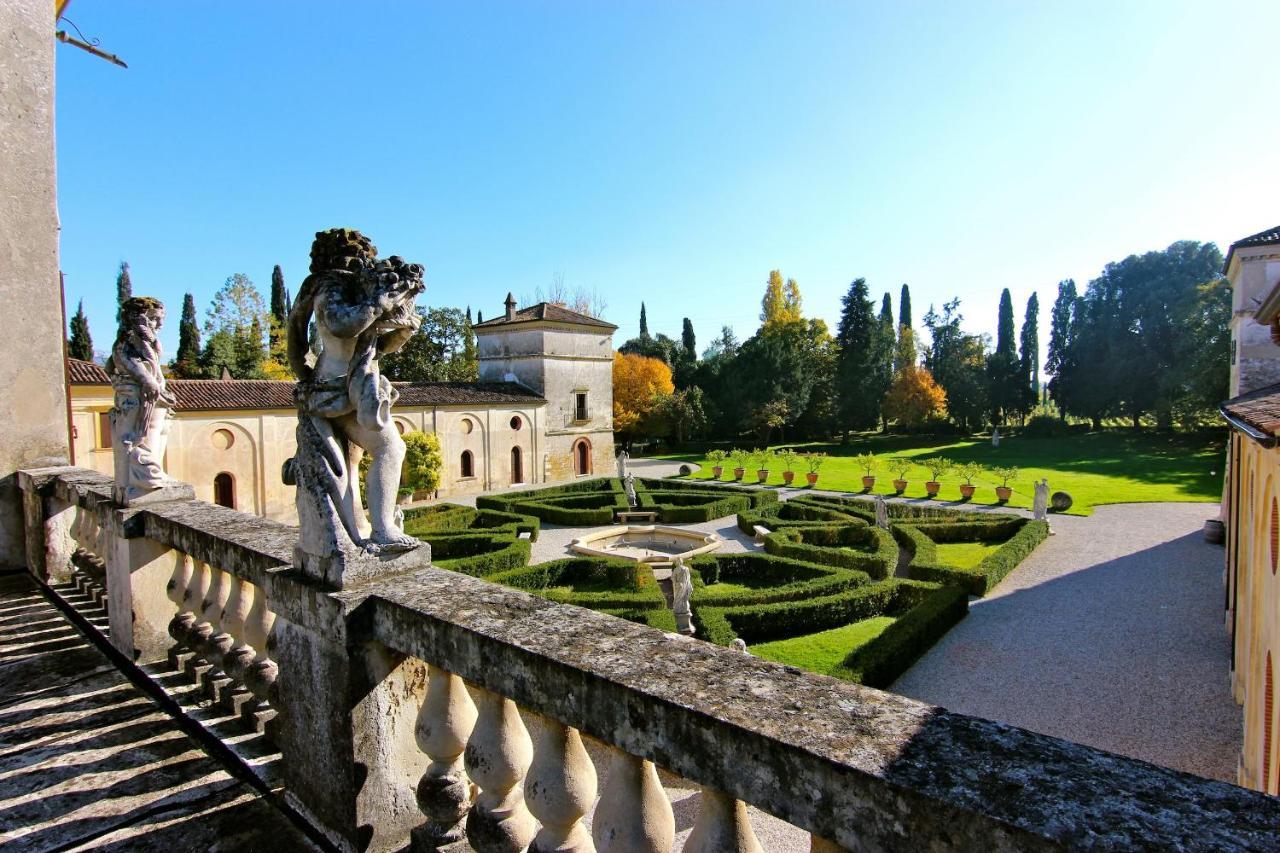 Hotel Villa Giona Сан-Пьетро-ин-Карьяно Экстерьер фото